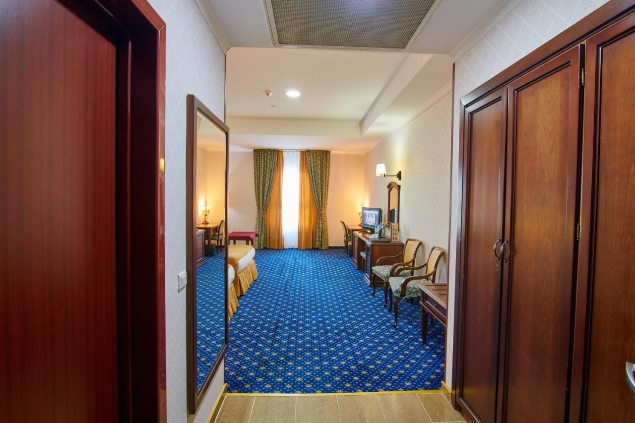 אקטאו Grand Hotel Victory מראה חיצוני תמונה