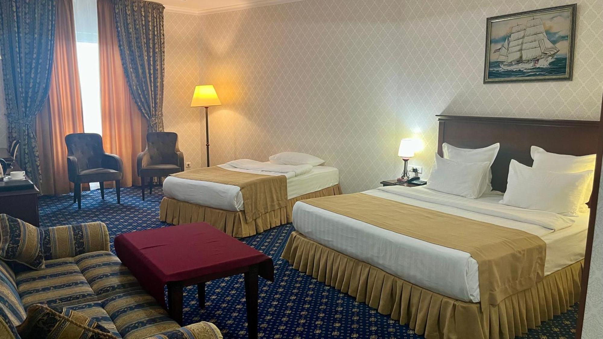 אקטאו Grand Hotel Victory מראה חיצוני תמונה